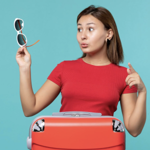 De viaje: consejos para el mantenimiento de tus gafas y lentes de contacto y qué hacer en caso de problemas urgentes
