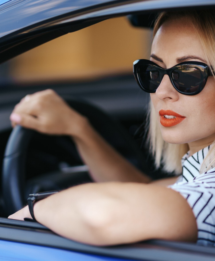 Tu Visión en la Carretera: ¿Necesitas Lentes para Conducir Bajo el Sol de El Puerto?