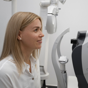 Topografía Corneal: Tecnología Avanzada para una Adaptación Perfecta de Lentes de Contacto